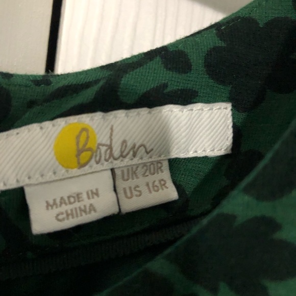 Boden Alexis Jersey dress with green enchanted vine and flowers fluted sleeve - Picture 7 of 15